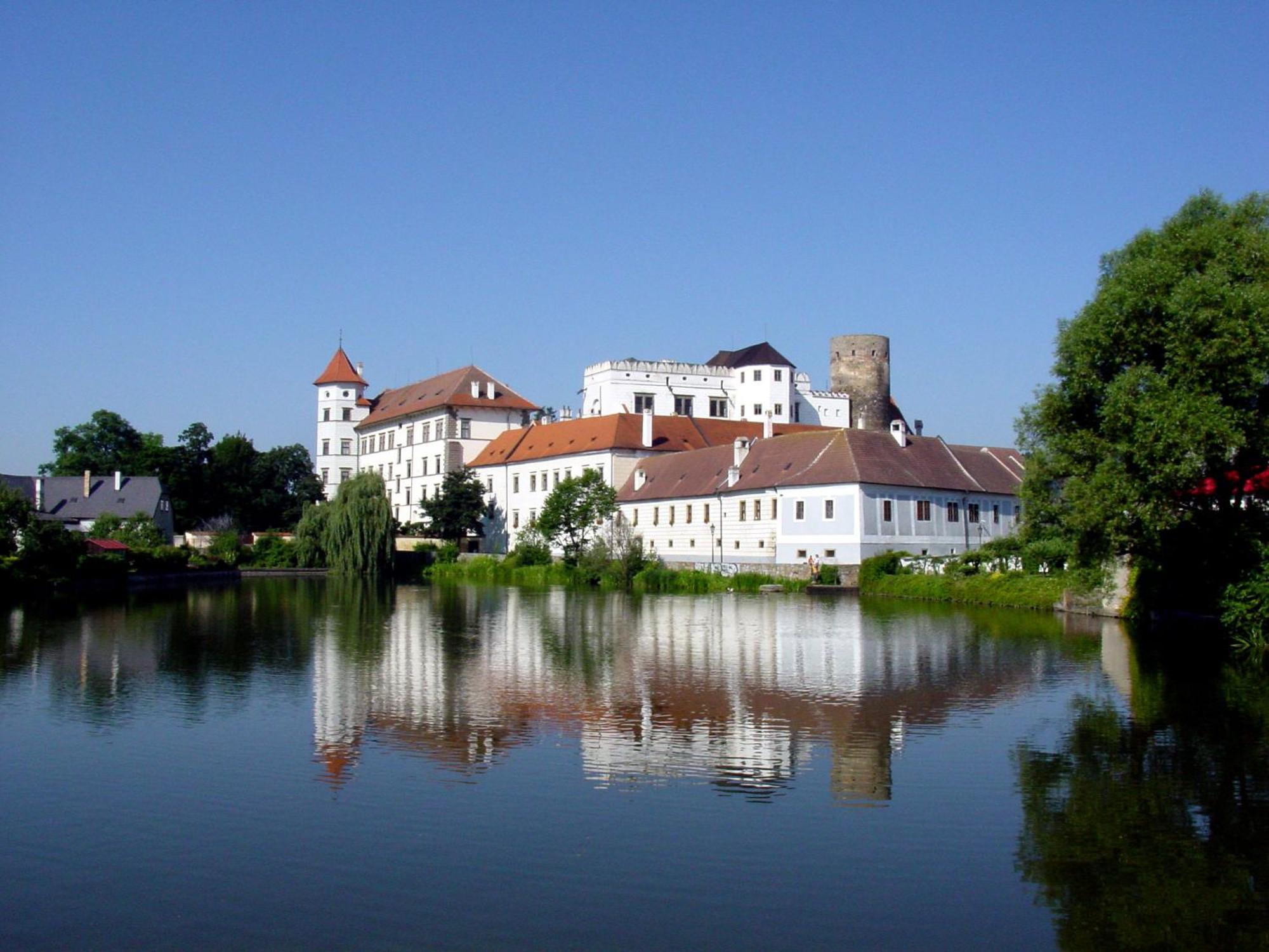 Penzion Kapitan Jindřichŭv Hradec Exterior foto
