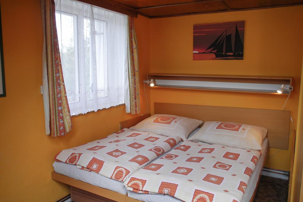 Penzion Kapitan Jindřichŭv Hradec Exterior foto