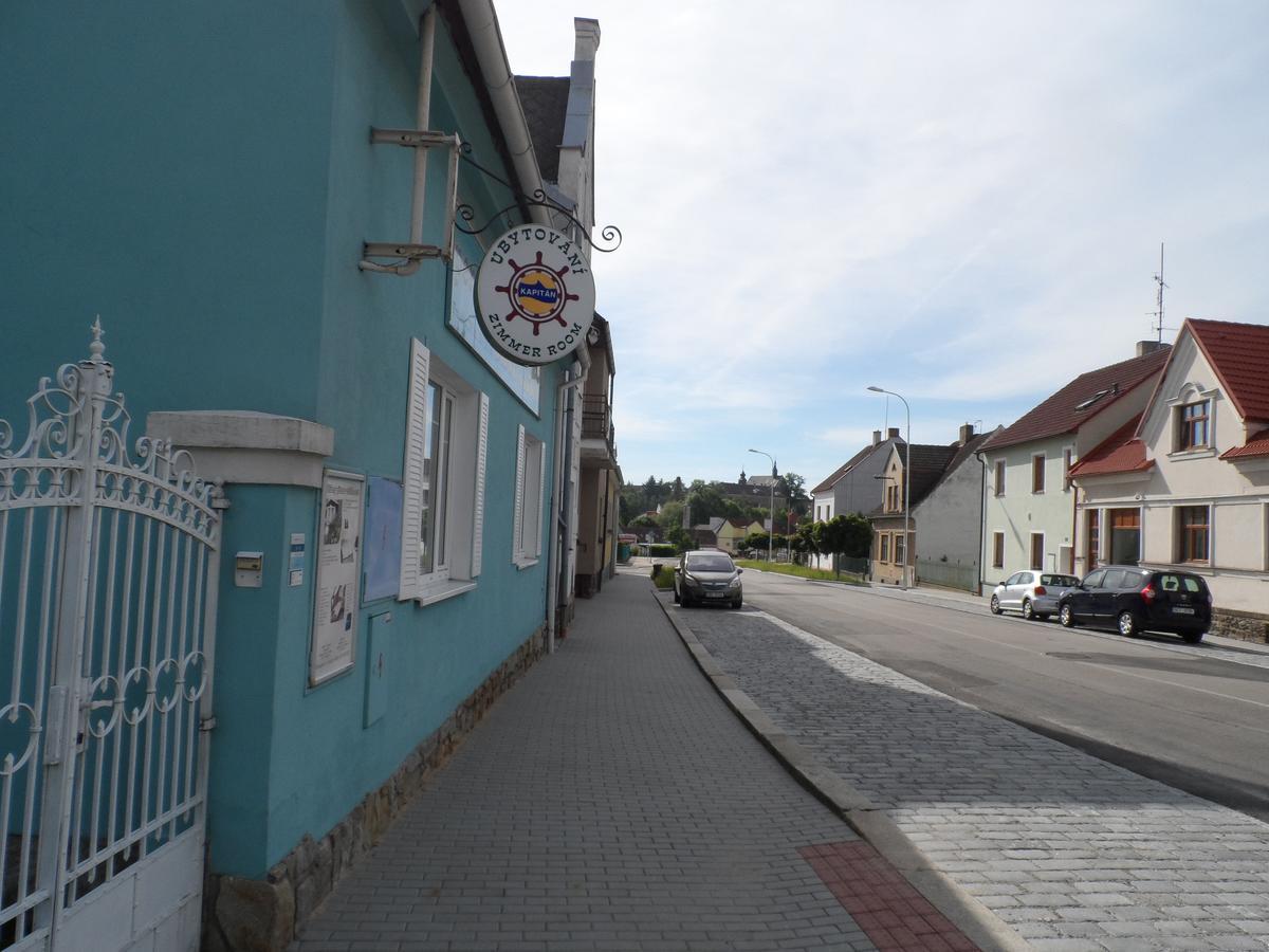 Penzion Kapitan Jindřichŭv Hradec Exterior foto